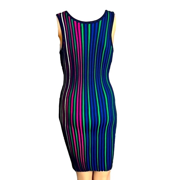 Almost Famous Fitted dress dress - Picture 4 of 10